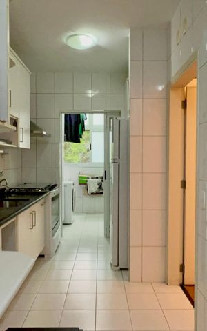 Apartamento à venda com 133m², 3 quartos e 3 vagas Apartamento à venda com 133m², 3 quartos e 3 vagasCozinha