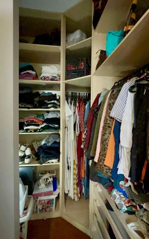 Apartamento à venda com 133m², 3 quartos e 3 vagas Apartamento à venda com 133m², 3 quartos e 3 vagasCloset da suíte