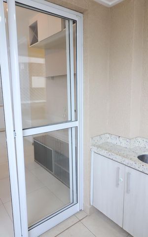 Apartamento à venda com 60m², 2 quartos e 1 vagaVaranda