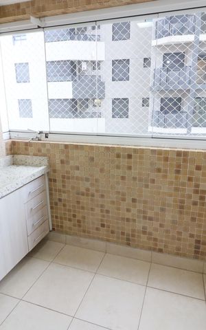 Apartamento à venda com 60m², 2 quartos e 1 vagaVaranda