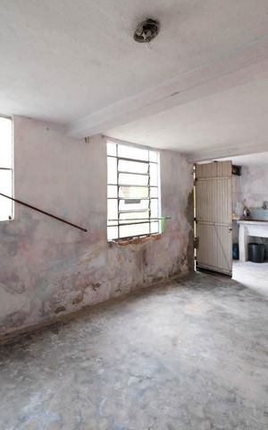Casa à venda com 164m², 2 quartos e 3 vagasEdícula