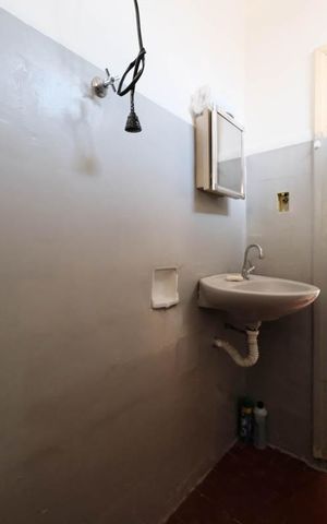 Casa à venda com 164m², 2 quartos e 3 vagasBanheiro