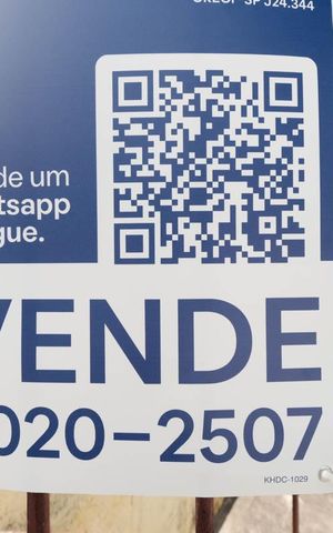 Casa à venda com 164m², 2 quartos e 3 vagasFachada