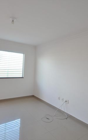 Casa de condomínio à venda com 100m², 2 quartos e 2 vagasSala