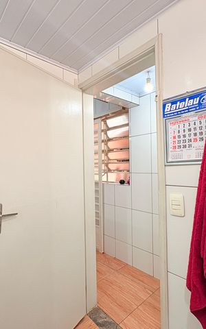 Casa à venda com 93m², 3 quartos e 2 vagasBanheiro Social