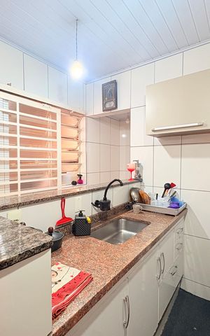 Casa à venda com 93m², 3 quartos e 2 vagasCozinha