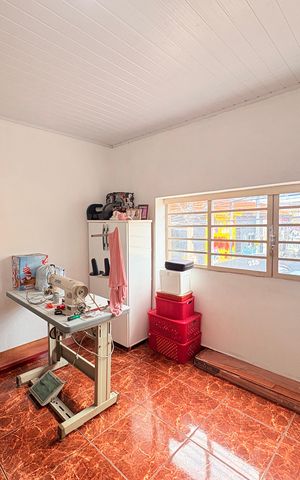 Casa à venda com 93m², 3 quartos e 2 vagasSala