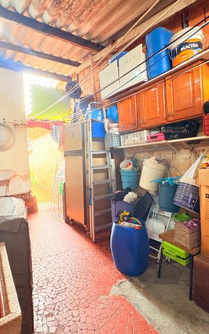 Casa à venda com 93m², 3 quartos e 2 vagasÁrea de Serviço