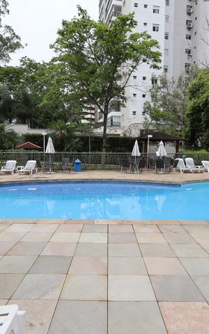 Apartamento à venda com 125m², 3 quartos e 2 vagasÁrea comum - Piscina