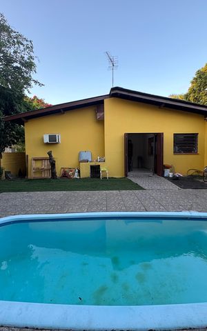 Casa à venda com 180m², 3 quartos e 2 vagas