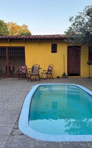 Casa à venda com 180m², 3 quartos e 2 vagas