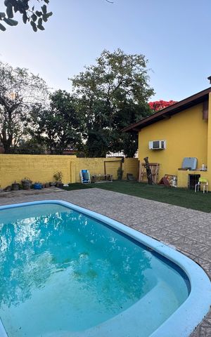 Casa à venda com 180m², 3 quartos e 2 vagas