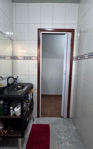 Casa à venda com 180m², 3 quartos e 2 vagas