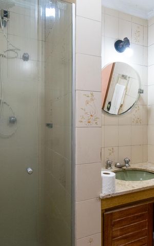 Apartamento à venda com 130m², 3 quartos e 2 vagasBanheiro da Suíte 2