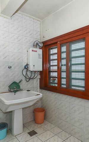Casa à venda com 255m², 3 quartos e 4 vagasÁrea de Serviço