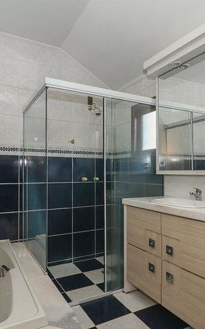 Casa à venda com 255m², 3 quartos e 4 vagasBanheiro da Suíte
