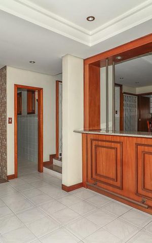 Casa à venda com 255m², 3 quartos e 4 vagasSala