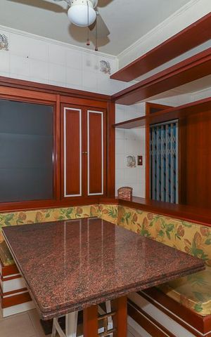 Casa à venda com 255m², 3 quartos e 4 vagasCozinha