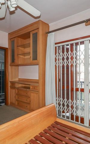 Casa à venda com 255m², 3 quartos e 4 vagasQuarto Suíte