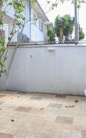 Casa à venda com 160m², 3 quartos e 2 vagas Casa à venda com 160m², 3 quartos e 2 vagasGaragem