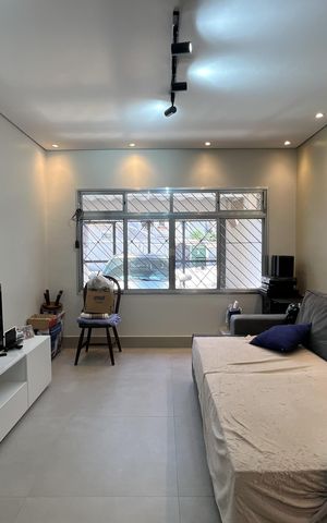 Casa à venda com 281m², 3 quartos e 2 vagas Casa à venda com 281m², 3 quartos e 2 vagasSala