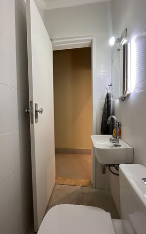 Casa à venda com 281m², 3 quartos e 2 vagas Casa à venda com 281m², 3 quartos e 2 vagasLavabo