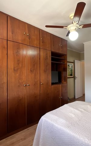 Casa à venda com 281m², 3 quartos e 2 vagas Casa à venda com 281m², 3 quartos e 2 vagasSuíte