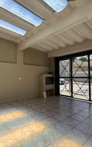 Casa à venda com 281m², 3 quartos e 2 vagas Casa à venda com 281m², 3 quartos e 2 vagasGaragem