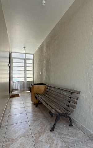 Casa à venda com 281m², 3 quartos e 2 vagas Casa à venda com 281m², 3 quartos e 2 vagasEntrada