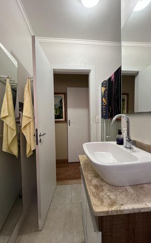 Casa à venda com 281m², 3 quartos e 2 vagas Casa à venda com 281m², 3 quartos e 2 vagasBanheiro da Suíte