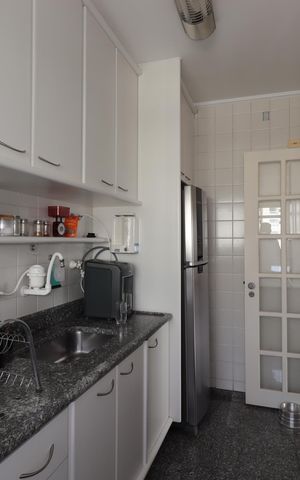 Apartamento à venda com 77m², 3 quartos e 2 vagasCozinha