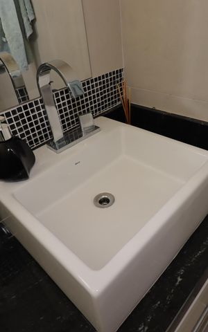 Apartamento à venda com 77m², 3 quartos e 2 vagasBanheiro Social - Pia