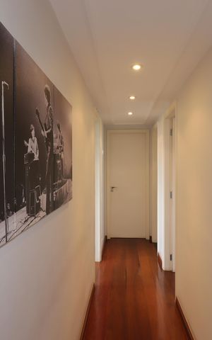Apartamento à venda com 77m², 3 quartos e 2 vagasCorredor