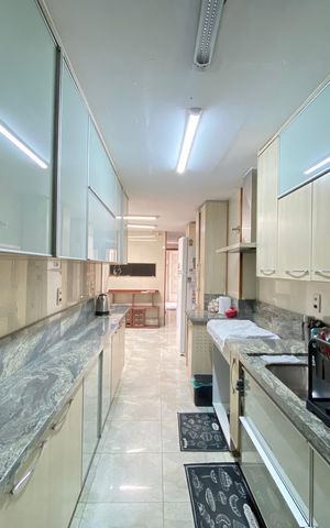 Apartamento à venda com 200m², 4 quartos e sem vaga