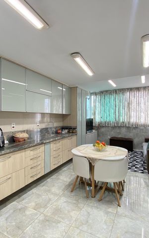 Apartamento à venda com 200m², 4 quartos e sem vaga