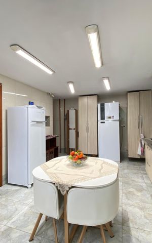 Apartamento à venda com 200m², 4 quartos e sem vaga