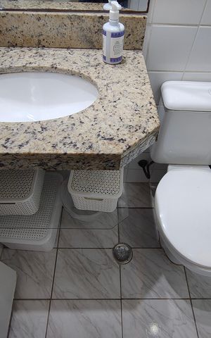 Apartamento à venda com 77m², 3 quartos e 1 vaga Apartamento à venda com 77m², 3 quartos e 1 vagaBanheiro Suite