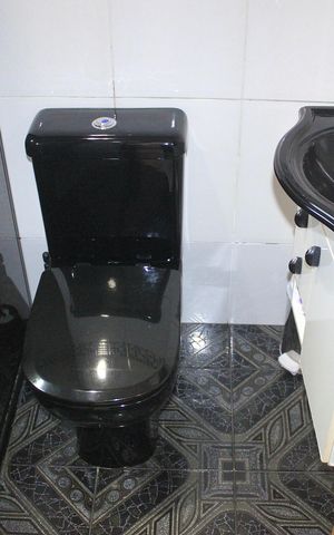 Casa à venda com 150m², 5 quartos e 2 vagasBanheiro (casa 2)