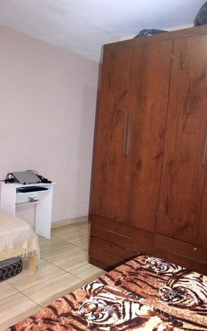 Casa à venda com 150m², 5 quartos e 2 vagasQuarto 2 (casa 1)