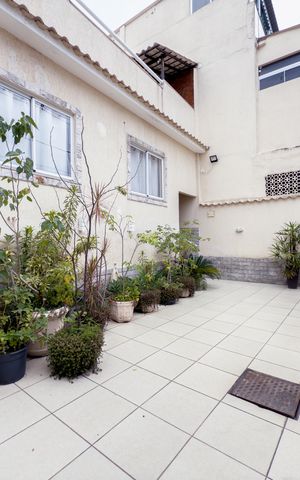 Casa à venda com 150m², 3 quartos e 1 vaga Casa à venda com 150m², 3 quartos e 1 vagaÁrea externa