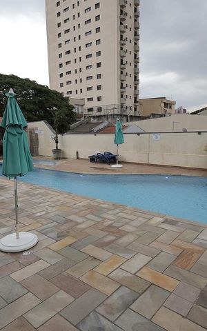 Apartamento à venda com 73m², 3 quartos e 2 vagas Apartamento à venda com 73m², 3 quartos e 2 vagasÁrea comum - Piscina
