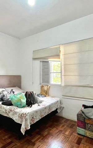 Casa à venda com 290m², 3 quartos e 4 vagas Casa à venda com 290m², 3 quartos e 4 vagasQuarto 2