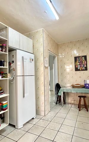 Casa à venda com 290m², 3 quartos e 4 vagas Casa à venda com 290m², 3 quartos e 4 vagasCozinha