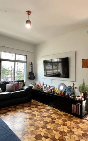 Casa à venda com 290m², 3 quartos e 4 vagas Casa à venda com 290m², 3 quartos e 4 vagasSala
