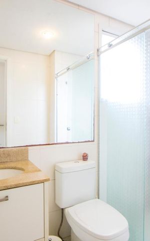 Apartamento à venda com 86m², 2 quartos e 2 vagas Apartamento à venda com 86m², 2 quartos e 2 vagasBanheiro do quarto 1