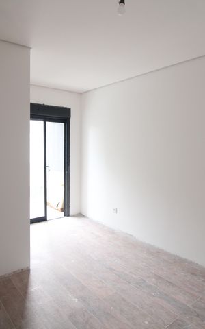 Casa à venda com 110m², 3 quartos e 2 vagasSuíte 2