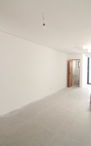 Casa à venda com 110m², 3 quartos e 2 vagasSala