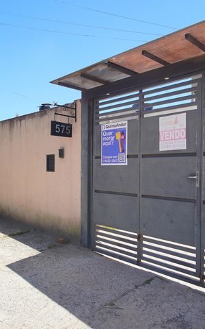 Casa à venda com 180m², 3 quartos e 3 vagasFachada