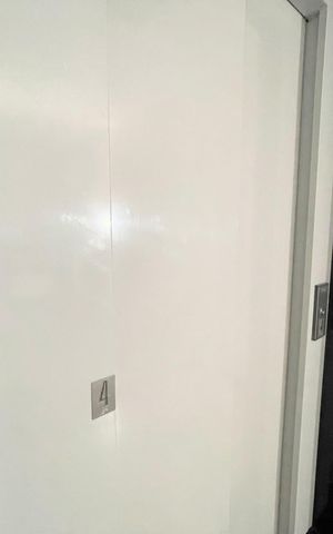 Apartamento à venda com 144m², 4 quartos e 2 vagasElevador