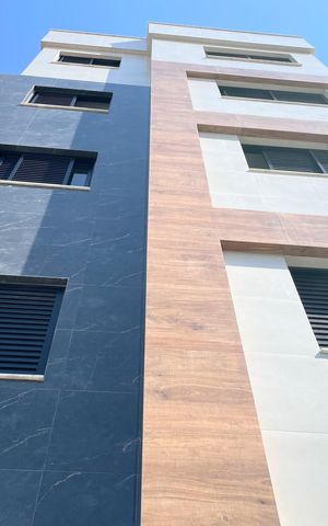 Apartamento à venda com 144m², 4 quartos e 2 vagasFachada